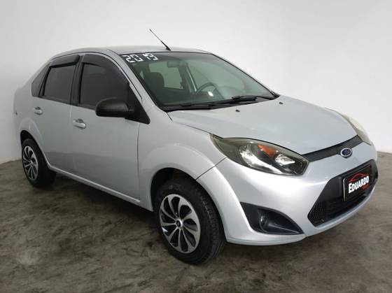 FORD FIESTA 1.6 MPI SEDAN 8V FLEX 4P MANUAL